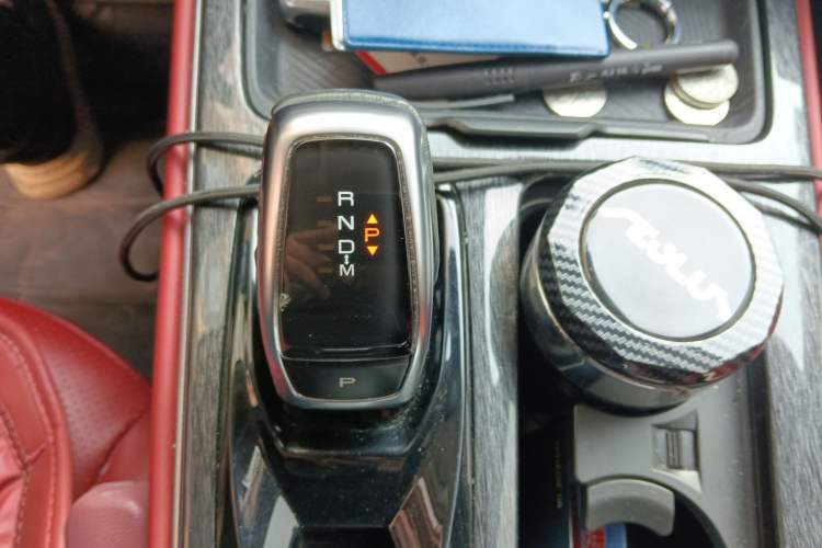 Used Dongfeng Aeolus Yixuan MAX 2021 1.5T Ultra-Stylish Trendsetter Edition Gear Lever