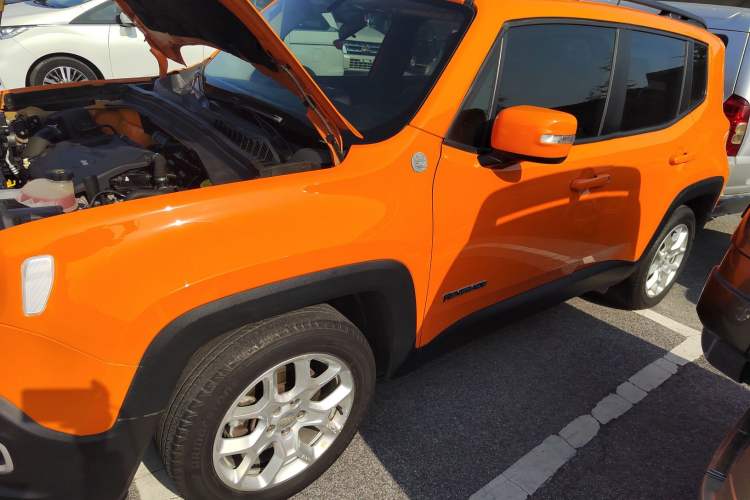 Used Jeep Renegade 2018 Connected Large Screen Version 180T Automatic High-Energy Edition
