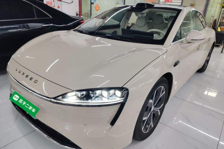 Used Hima Luxeed S7 2025 855 km Max