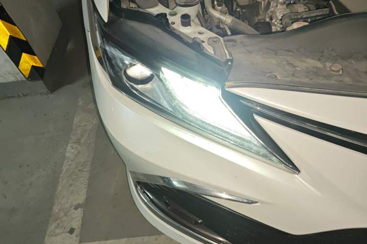 Used Toyota Camry 2023 2.0GVP Premier Edition Right Front Headlight