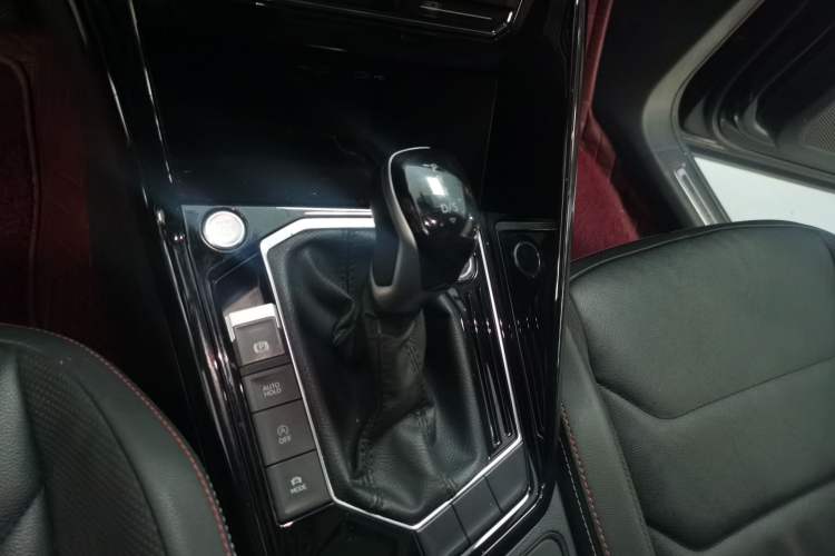 Used Volkswagen Tayron 2021 330TSI Two-Wheel Drive Luxury Smart Connectivity Version