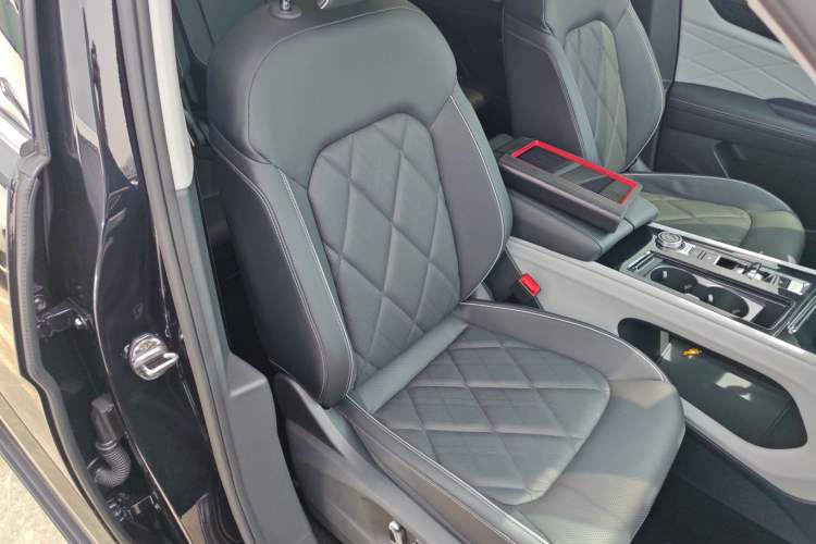 Used Volkswagen Teramont 2024 380TSI Four-Wheel Drive Prestige Luxury Edition Right Front Seat