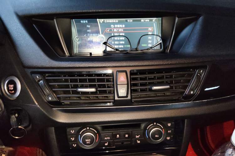 Used BMW X1 2015 sDrive18i Leading Edition