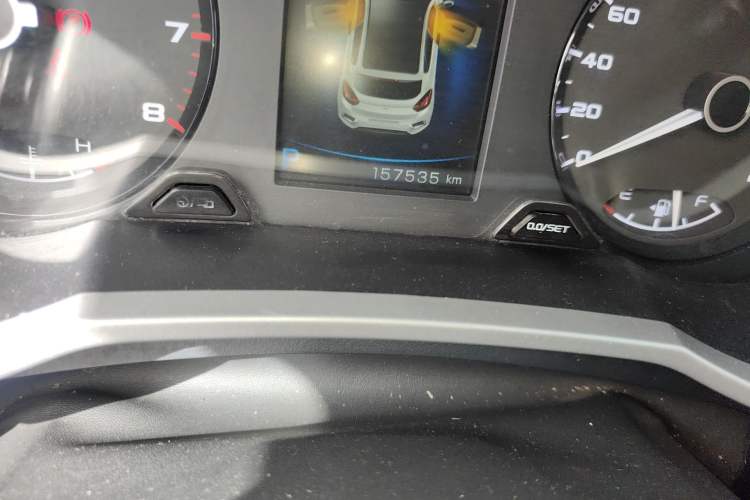 Used Geely Auto Emgrand GS 2016 Sport Edition 1.3T Automatic ZhenShang Model Odometer Close Up