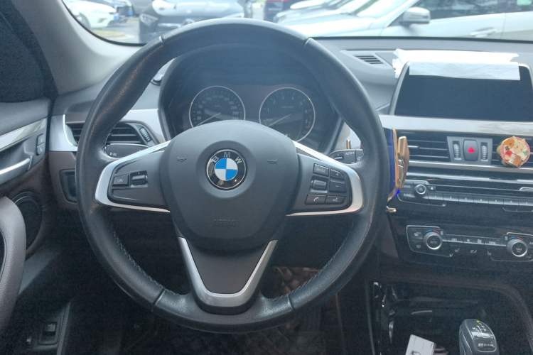 Used BMW X1 New Energy 2018 xDrive25Le Luxury Model Steering Wheel
