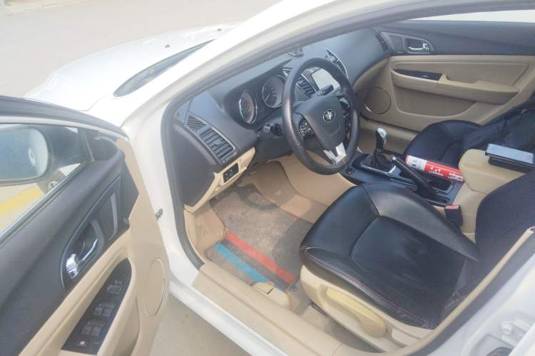 Used Bestune B50 2013 1.6L manual Comfort trim level Driver Seat