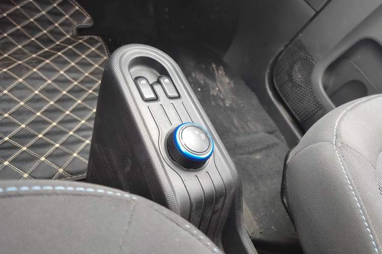 Used Wuling Hongguang MINIEV 2020 Freedom Version Lithium Iron Phosphate Gear Lever