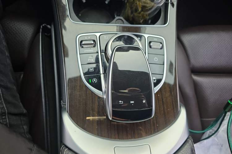 Used Mercedes-Benz GLC 2018 Facelifted GLC 260 4MATIC Dynamic Edition