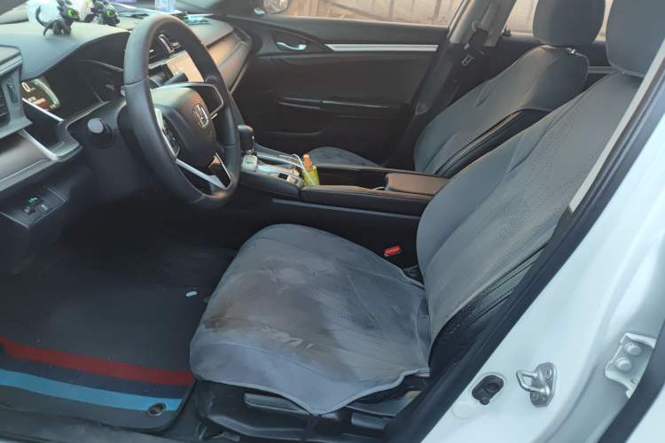 Used Honda Civic 2016 220TURBO CVT Luxury Edition
