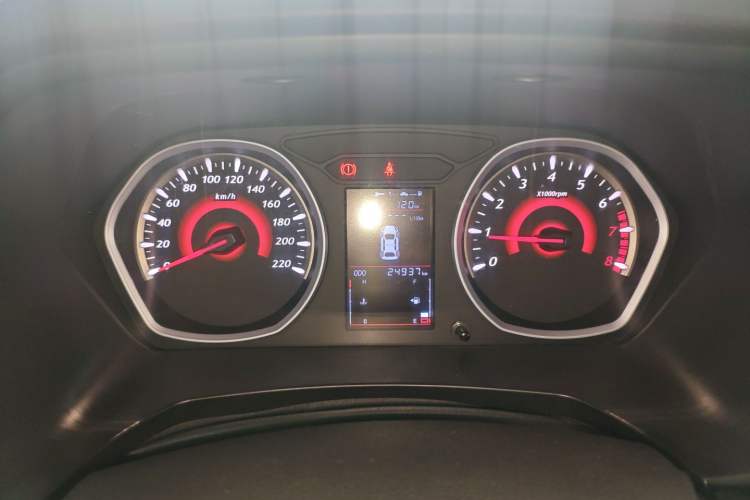 Used Soueast DX3 2019 1.5L Manual Luxury Model China VI Standard