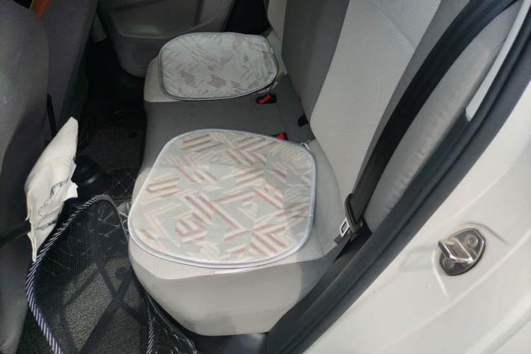 Used Volkswagen up! 2015 1.0L go high!
