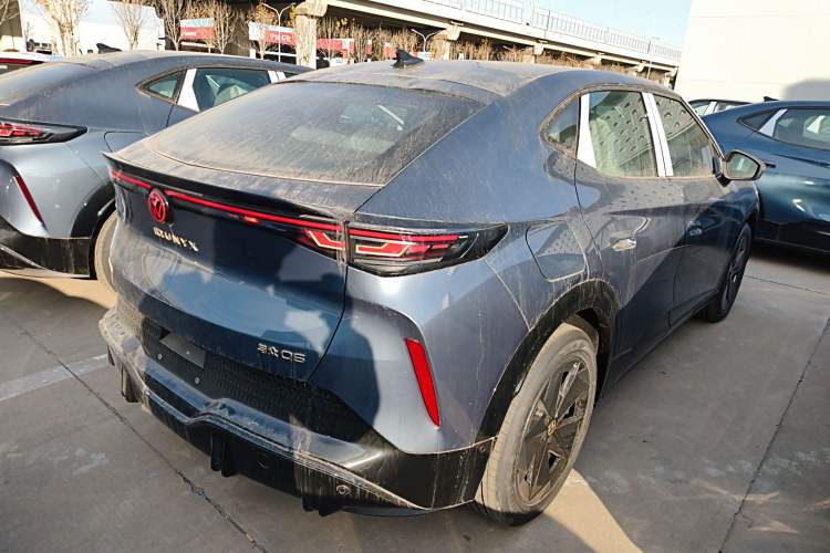 Used Volkswagen ID.UNYX 2025 Pure Model