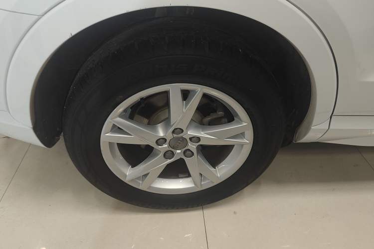 Used Audi Q3 2017 30 TFSI Fashion Model
