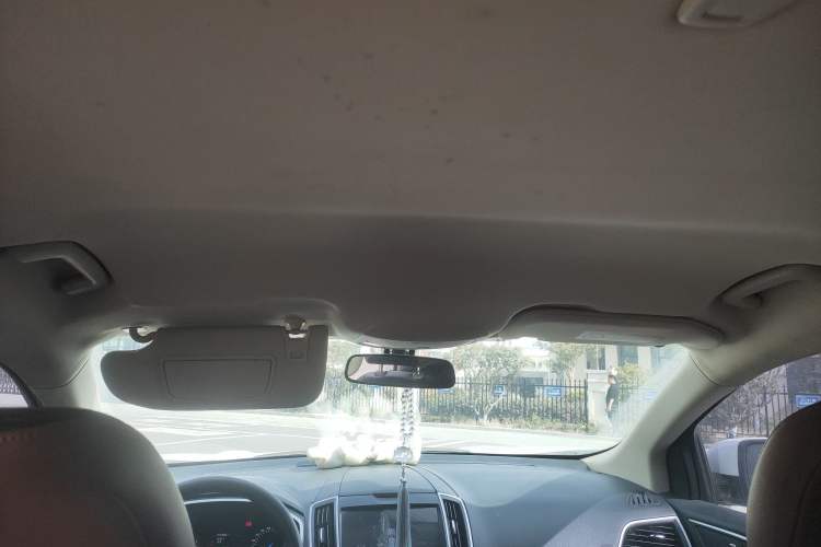 Used Ford Edge 2016 EcoBoost 245 Two-Wheel-Drive Titanium 5-Seater
