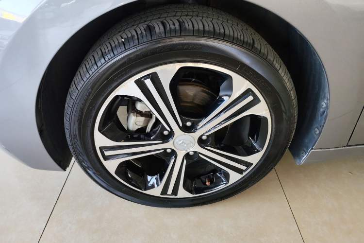 Used Hyundai Elantra (6th Generation / Lingdong) 2018 1.4T Dual-Clutch Xuan Dong · Dynamic Edition Left Front Wheel Hub