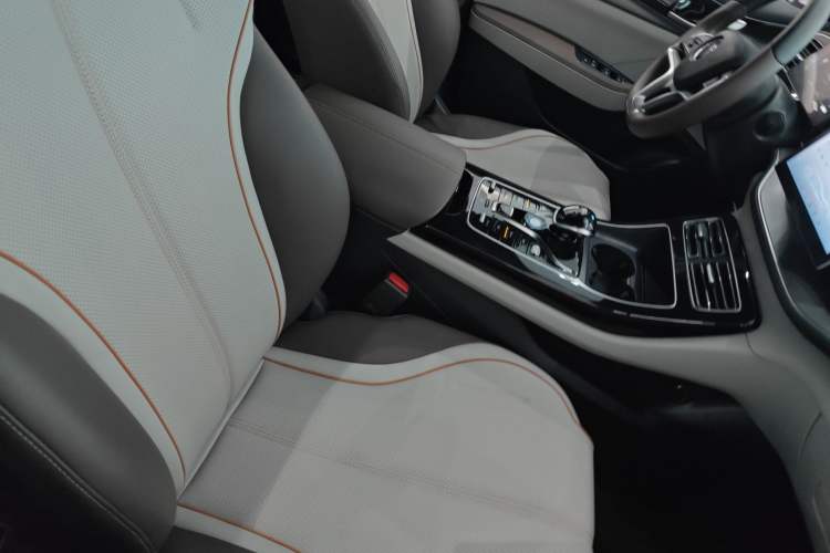 Used BYD Qin PLUS 2024 Honor Edition EV 510KM Leading Model
