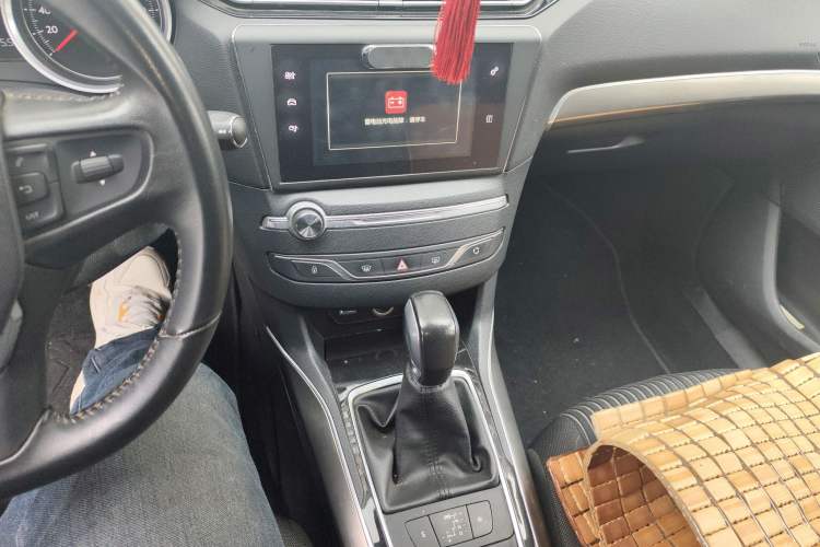 Used Peugeot 408 2014 1.8L Automatic Luxury Edition Audio And AC Panel