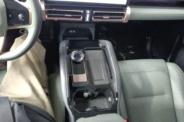 Used iCAR 03 2024 472km Four-Wheel Drive Long-Range Intelligent Advanced Version