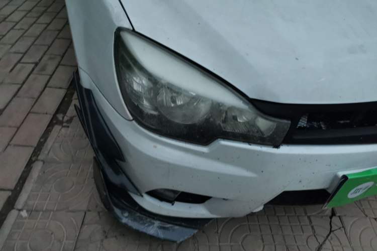 Used Soueast V3 Lingyue 2012 Revised Version 1.5L Manual – Style Edition Right Front Headlight