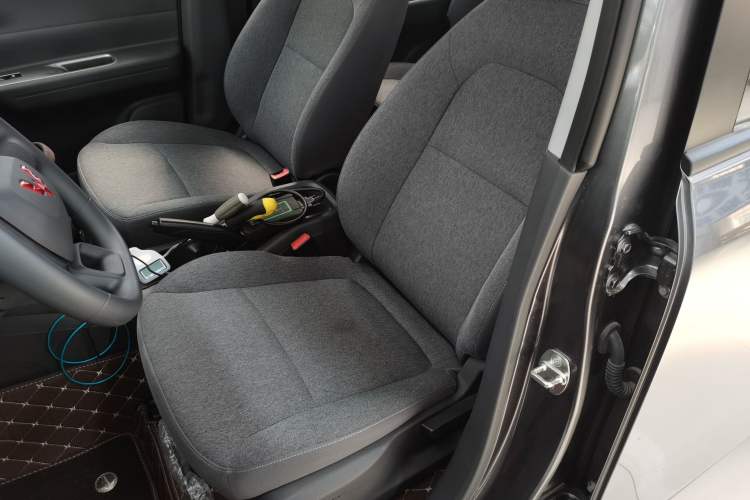 Used Wuling Hongguang New Energy 2025 Extended-Range Hybrid 50KM Comfort Version