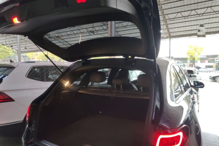 Used Mercedes-Benz GLC 2022 GLC 300 L 4MATIC Dynamic Model
