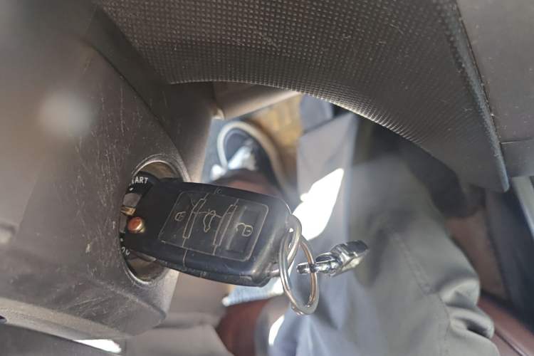 Used Chevrolet Sail 2013 Sedan 1.4L Manual Ideal Happiness Edition
