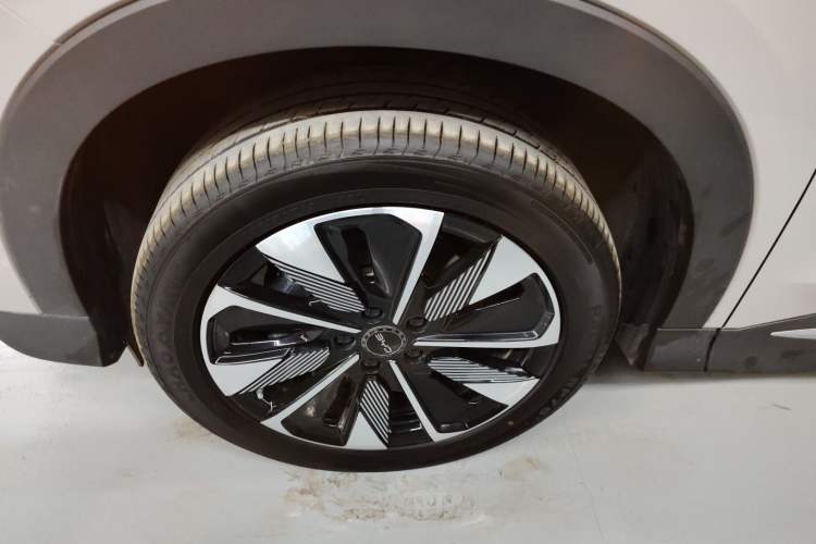 Used BYD Song PLUS New Energy 2025 DM-i 112KM Prestige Model
