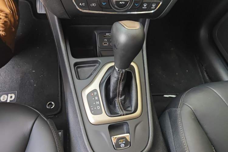 Used Jeep Cherokee 2016 2.4L Leading Smart Version