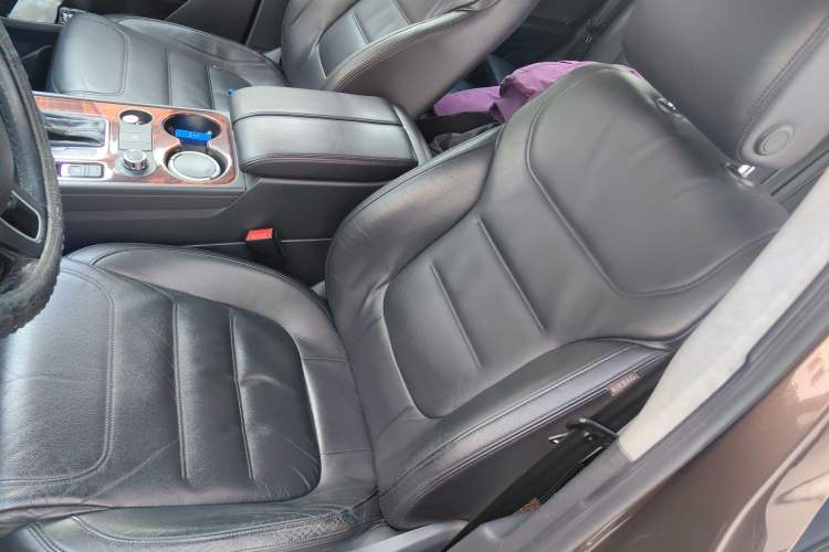 Used Volkswagen Touareg 2011 3.0 TSI Comfort Version Left Front Seat