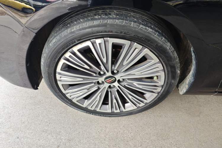 Used Hongqi H5 2022 Classic Model Facelift 1.5T DCT Qiyun Edition Left Front Wheel Hub