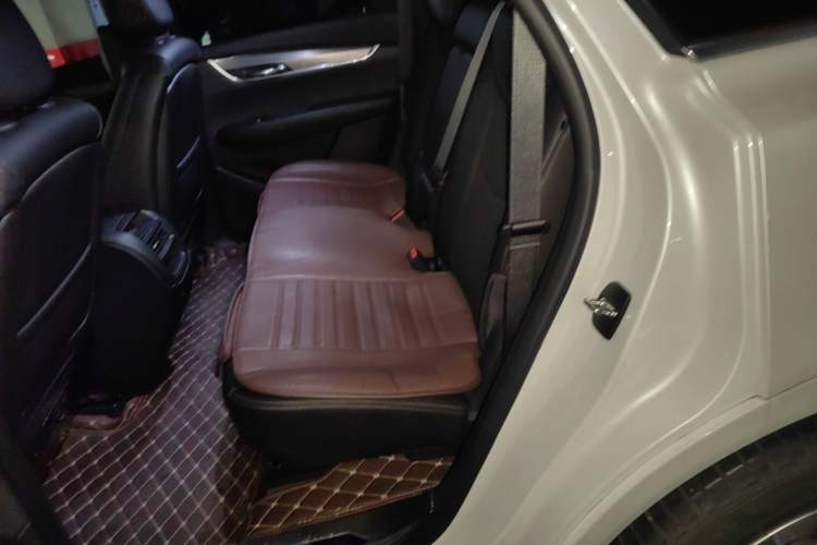 Used Cadillac XT5 2020 28T Tech Edition Left Rear Seat