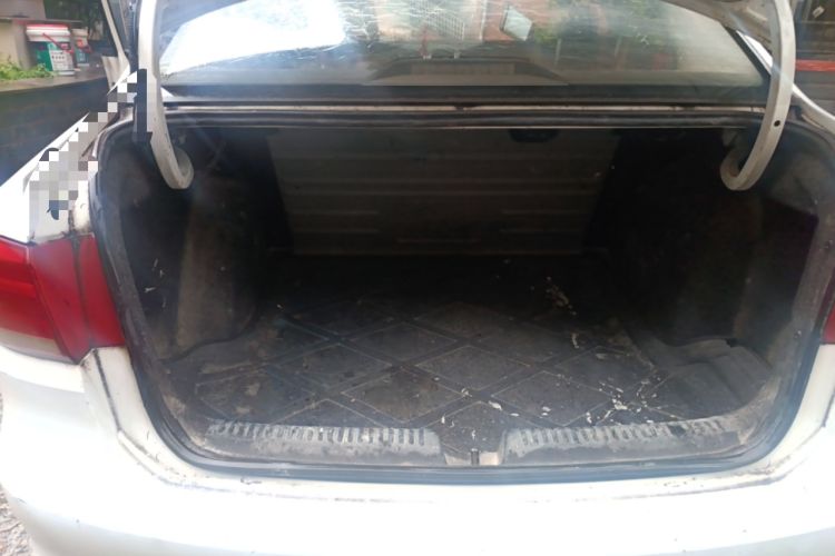 Used Volkswagen Santana 2015 1.6L Manual Fashion Edition Trunk