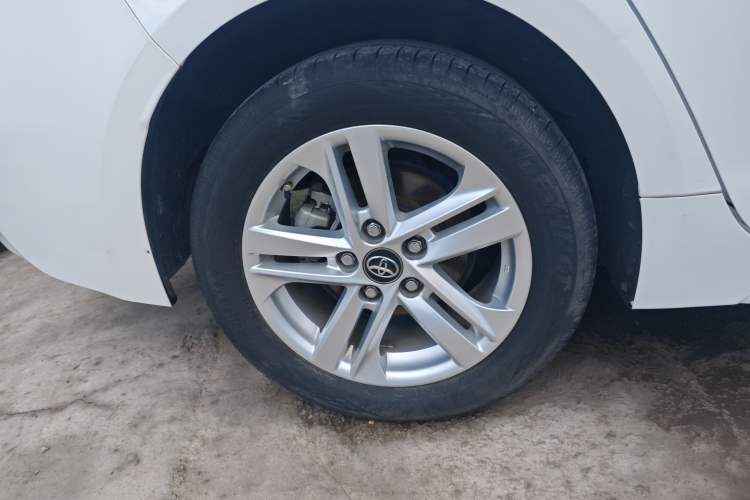 Used Toyota Levin 2022 185T CVT Luxury Edition Right Rear Wheel Hub