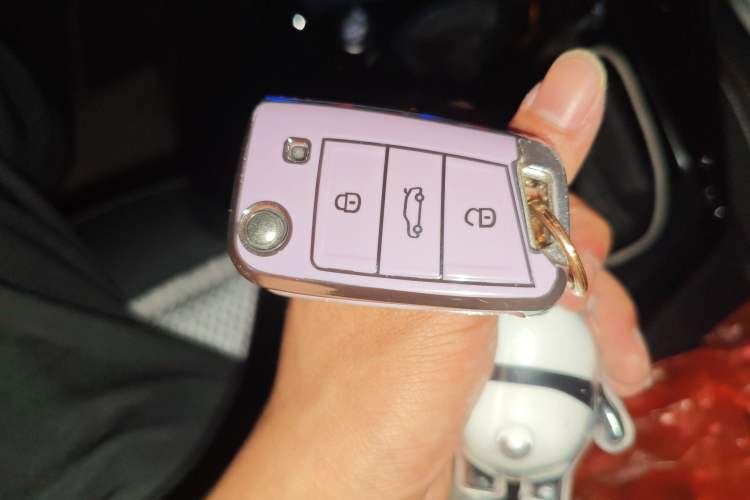 Used Volkswagen Tayron 2022 280TSI Two-Wheel Drive Luxury Smart Connectivity Version
