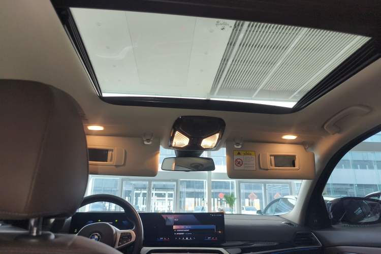 Used BMW i3 2023 eDrive 40 L Midnight Sports Package