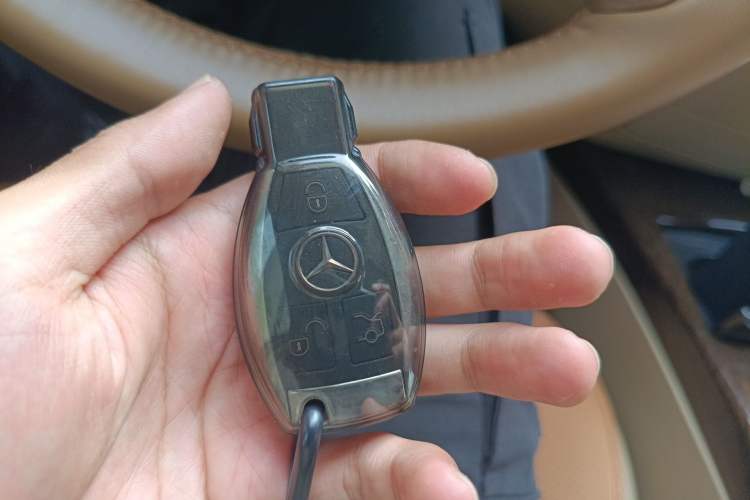 Used Mercedes-Benz S-Class 2012 S 300 L Business-Class Grand Edition Vehicle Key