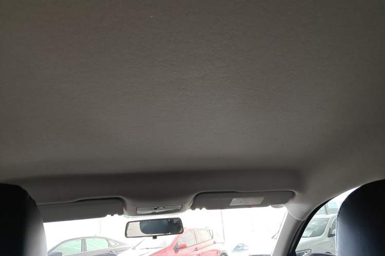 Used Volkswagen Jetta 2015 Zhuihui Edition 1.4L Manual Fashion Model Headliner