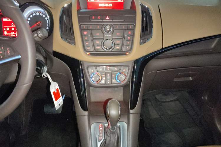 Used Opel Zafira 2013 1.4T Seven-Seater Luxury Model