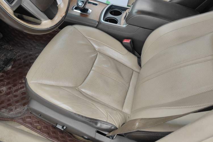 Used Chrysler 300C 2012 3.6L Luxury Edition Left Front Seat