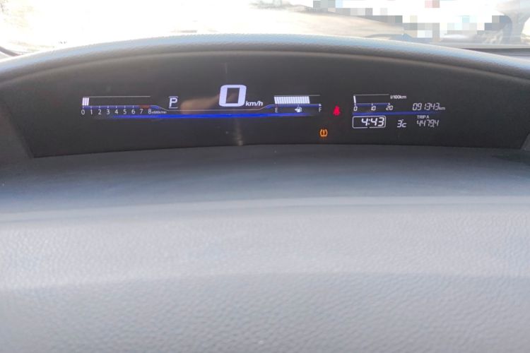 Used Honda Jade 2017 1.8L automatic Comfort version 5 seats
