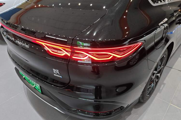 Used BYD Han 2025 DM-i Intelligent Driving Edition 125KM Prestige Model