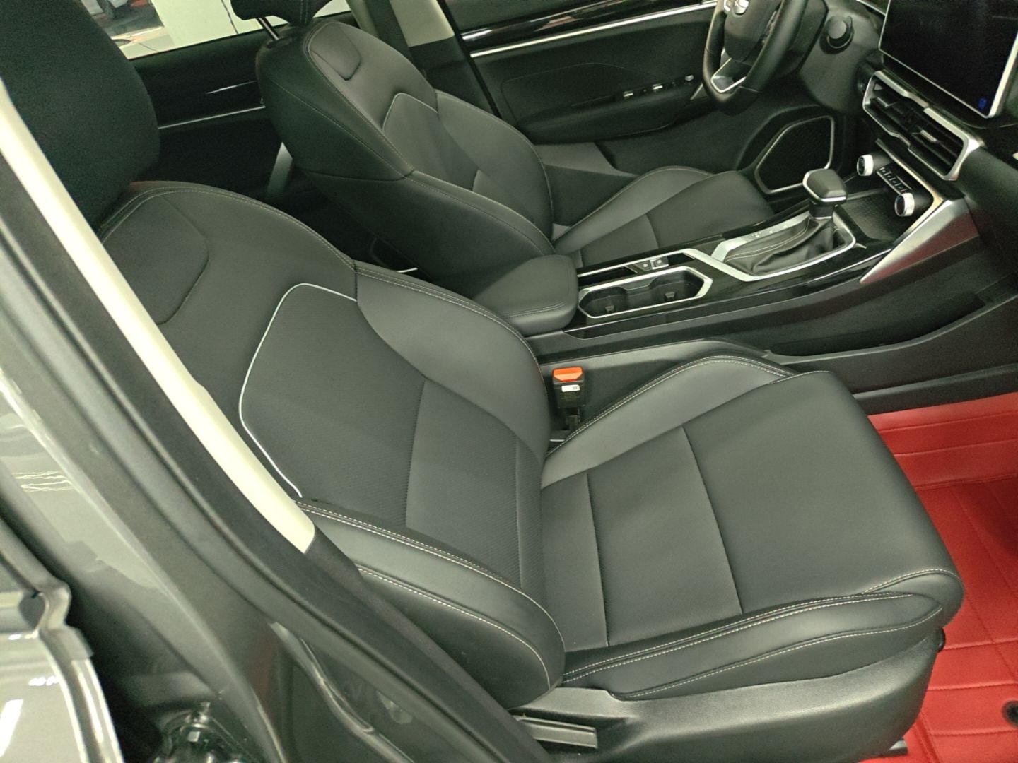 Geely Auto Coolray 2025 Model 1.5L CVT Superpower Edition MAX — снимка 19