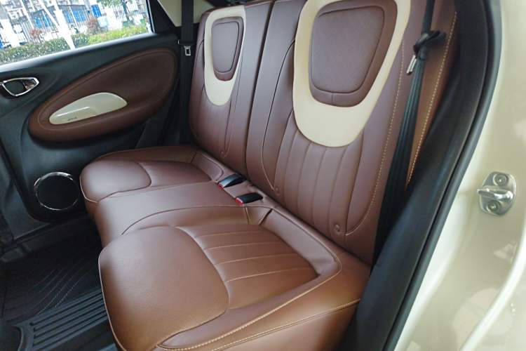 Used Wuling Bingo 2025 333 km Lingxi Connected Version Left Rear Seat