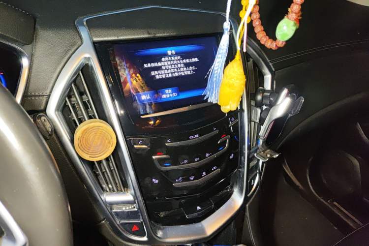 Used Cadillac SRX 2015 3.0L Elite Model Audio And AC Panel