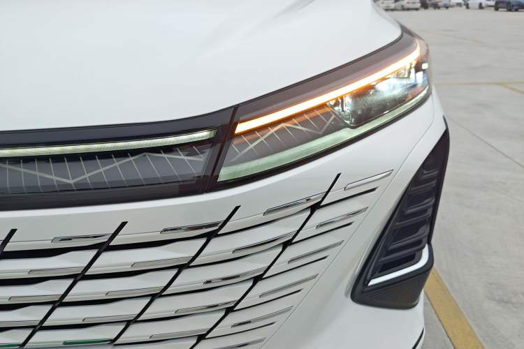 Used Changan CS75 PLUS 2024 3rd Generation Champion Edition 1.5T Intelligent Drive Dynamic Model