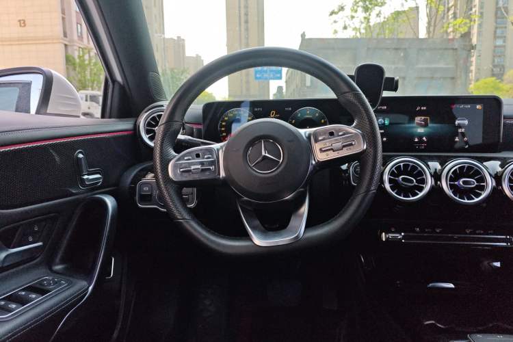 Used Mercedes-Benz A-Class 2020 Restyled A 200 L Sport Sedan Fashion Version
