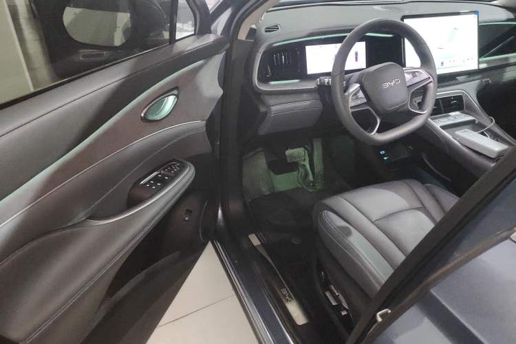 Used BYD Sealion 07 DM-i 2025 150 Flagship+ Edition Interior 3