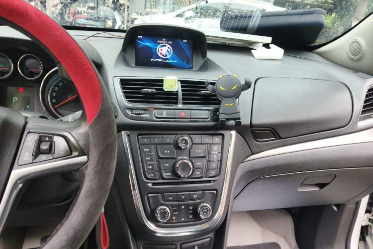 Used Buick Encore 2014 1.4T Automatic Two-Wheel Drive Urban Leading Model Audio And AC Panel