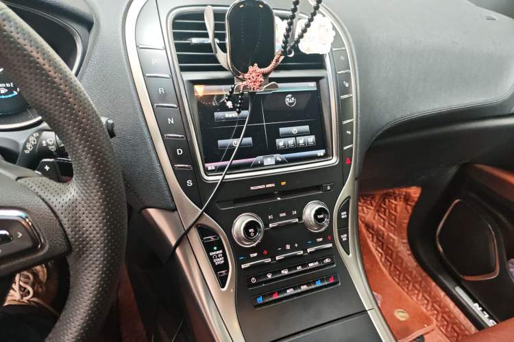 Used Lincoln MKX 2015 2.0T Four-Wheel Drive Luxury Edition
