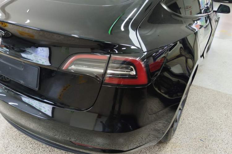 Used Tesla Model 3 2022 Rear-Wheel-Drive Version Exterior 2